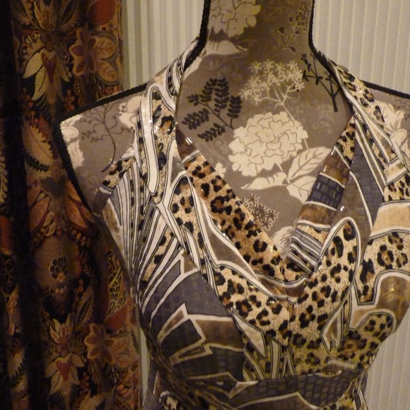 Frank Lyman Animal Print w/ Clear Sequin throughout Dress and Jacket - Picture 10 of 10